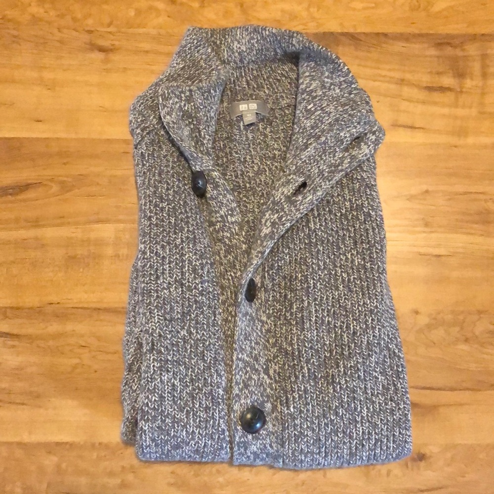 Men’s Uniqlo Sweater